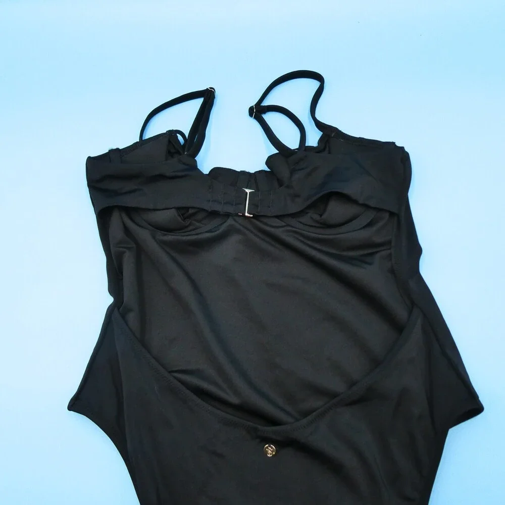 Victorias Secret Medium Black Smooth Underwire Lightly Padded One Piece Swimsuit